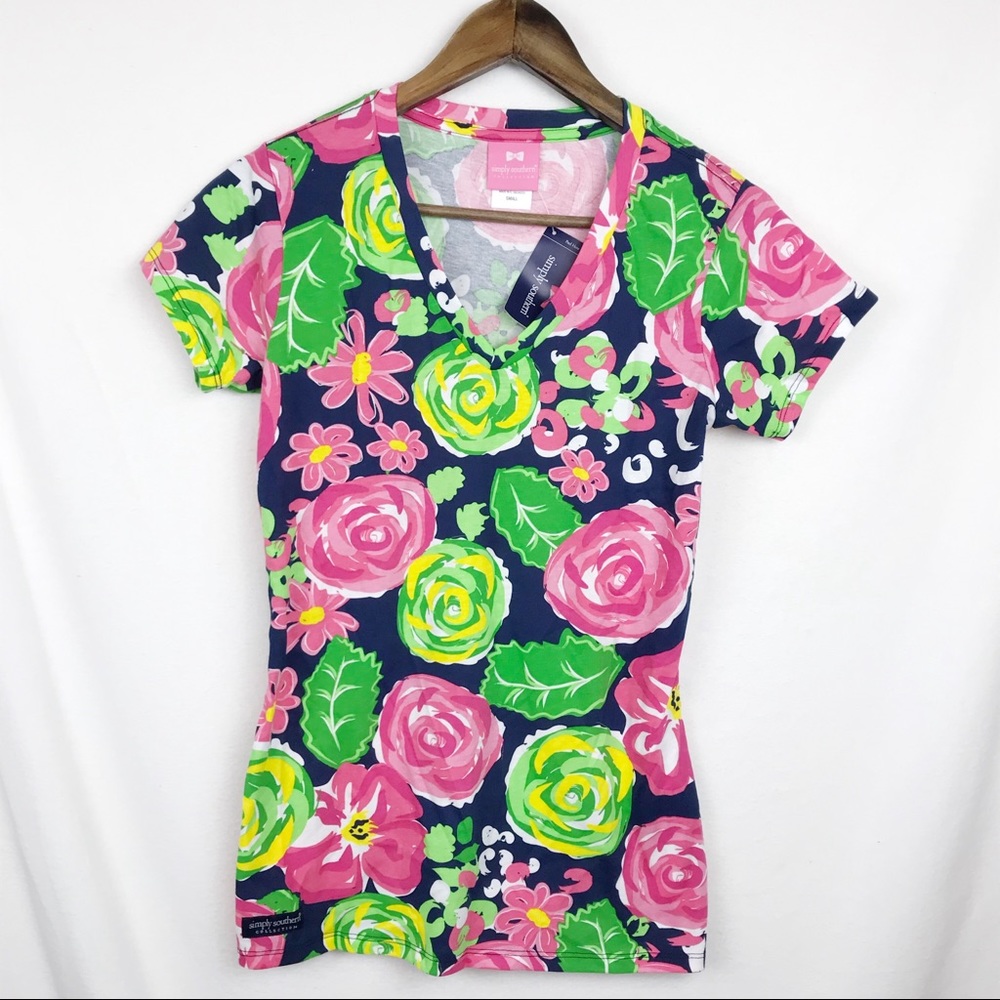 NWT Simply Southern Garden Print V-Neck Top Size S